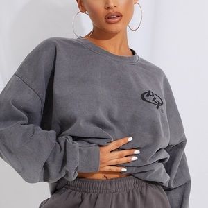 Grey sweatshirt